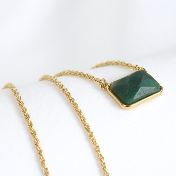Asteria Necklace Gold